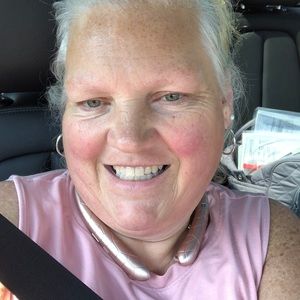 Meet your Posher, Julie